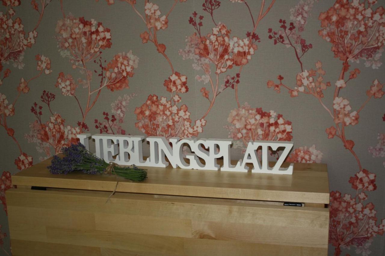 Zu Den Grauen Ziegenboecken Apartment Serba Екстериор снимка