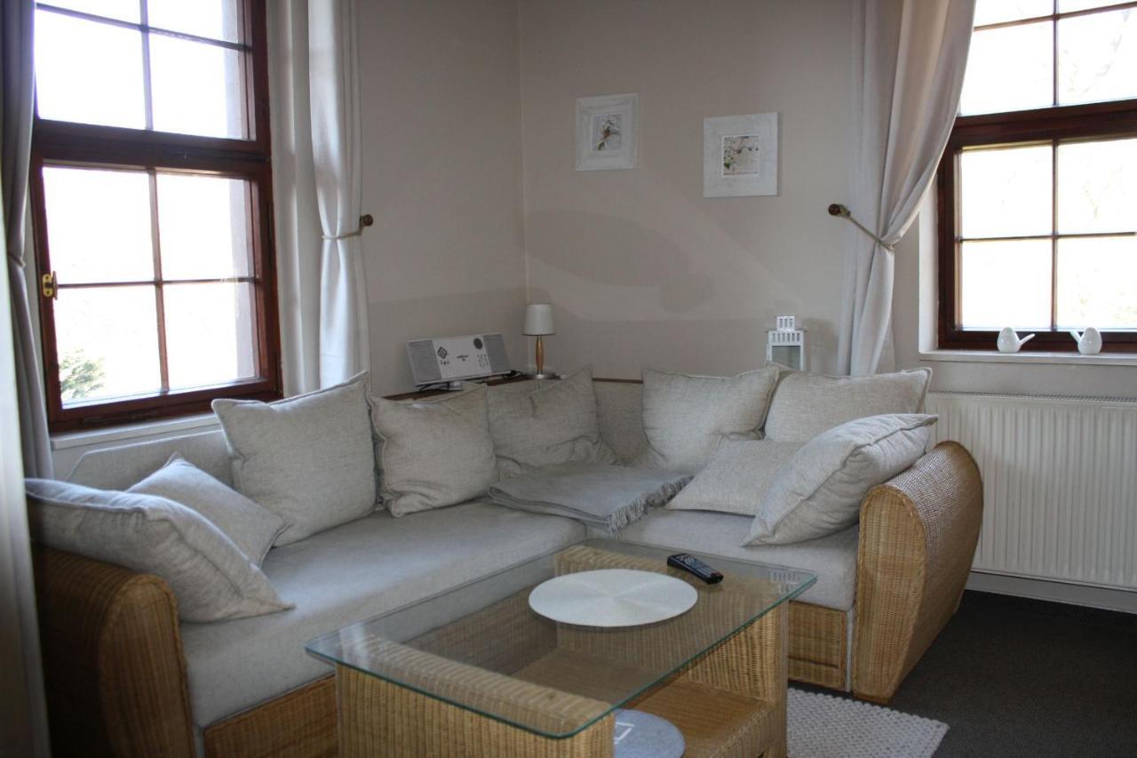 Zu Den Grauen Ziegenboecken Apartment Serba Екстериор снимка